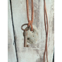 Hagstone sleutel amulet